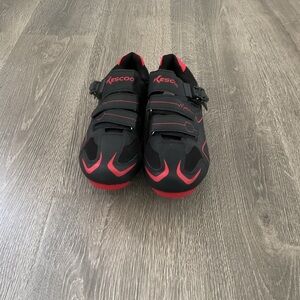 Black and Red cycling Shoes